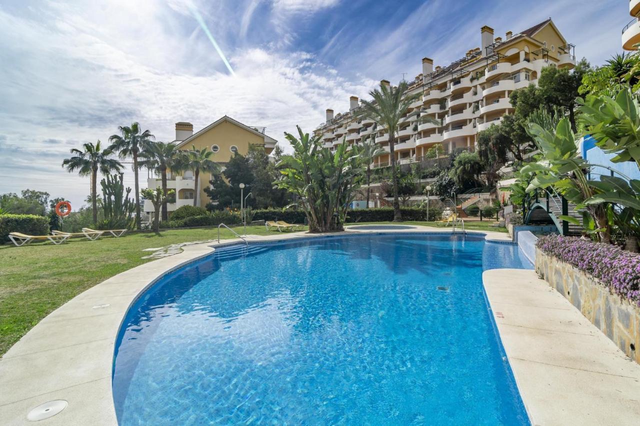 Sad-Spacious 2 Bedroom Duplex Puerto Banus Marbella Exterior foto